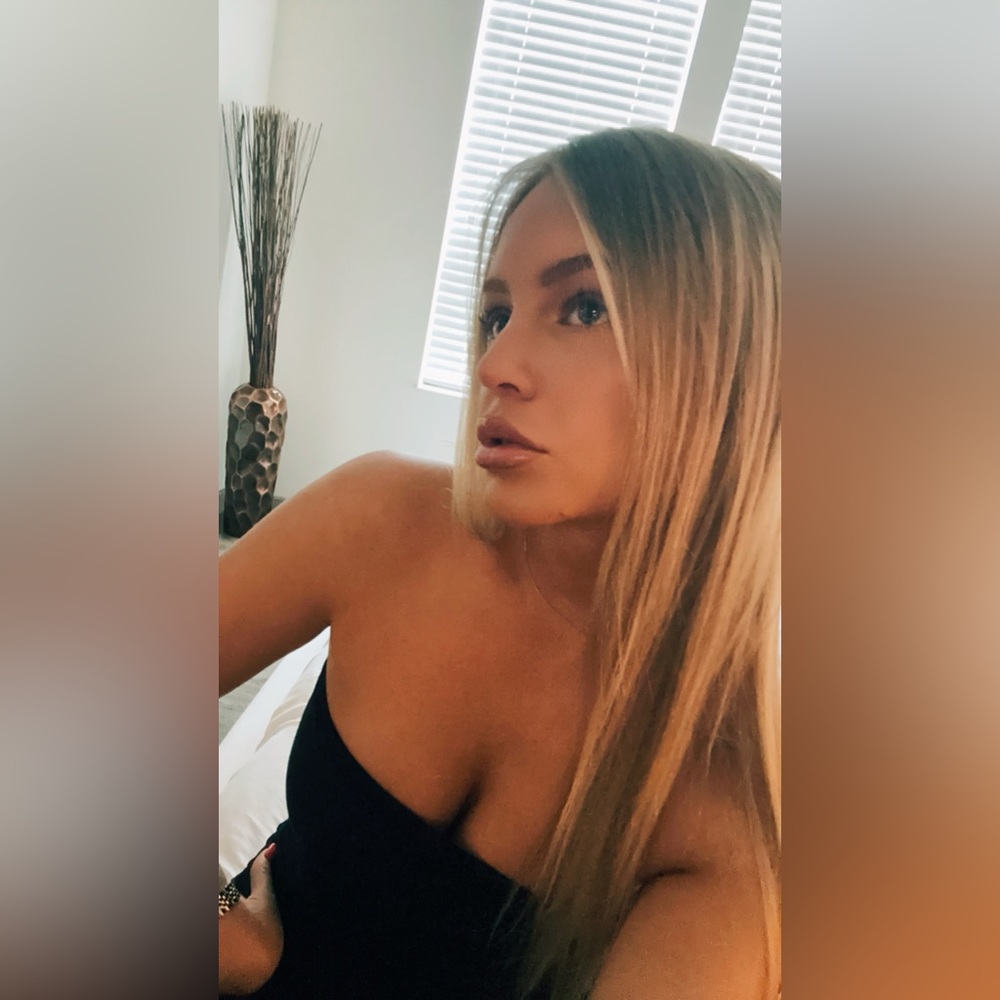 Meet your Posher, Leah